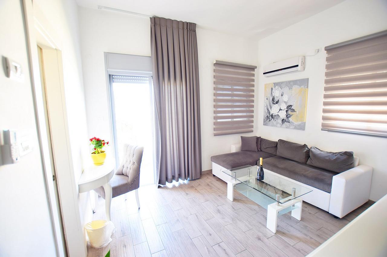 Rothschild 1929 Luxury Apartments Hotel Haifa Eksteriør billede