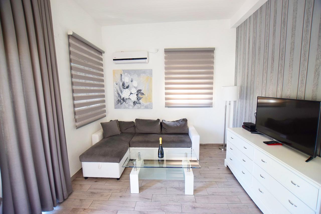 Rothschild 1929 Luxury Apartments Hotel Haifa Eksteriør billede